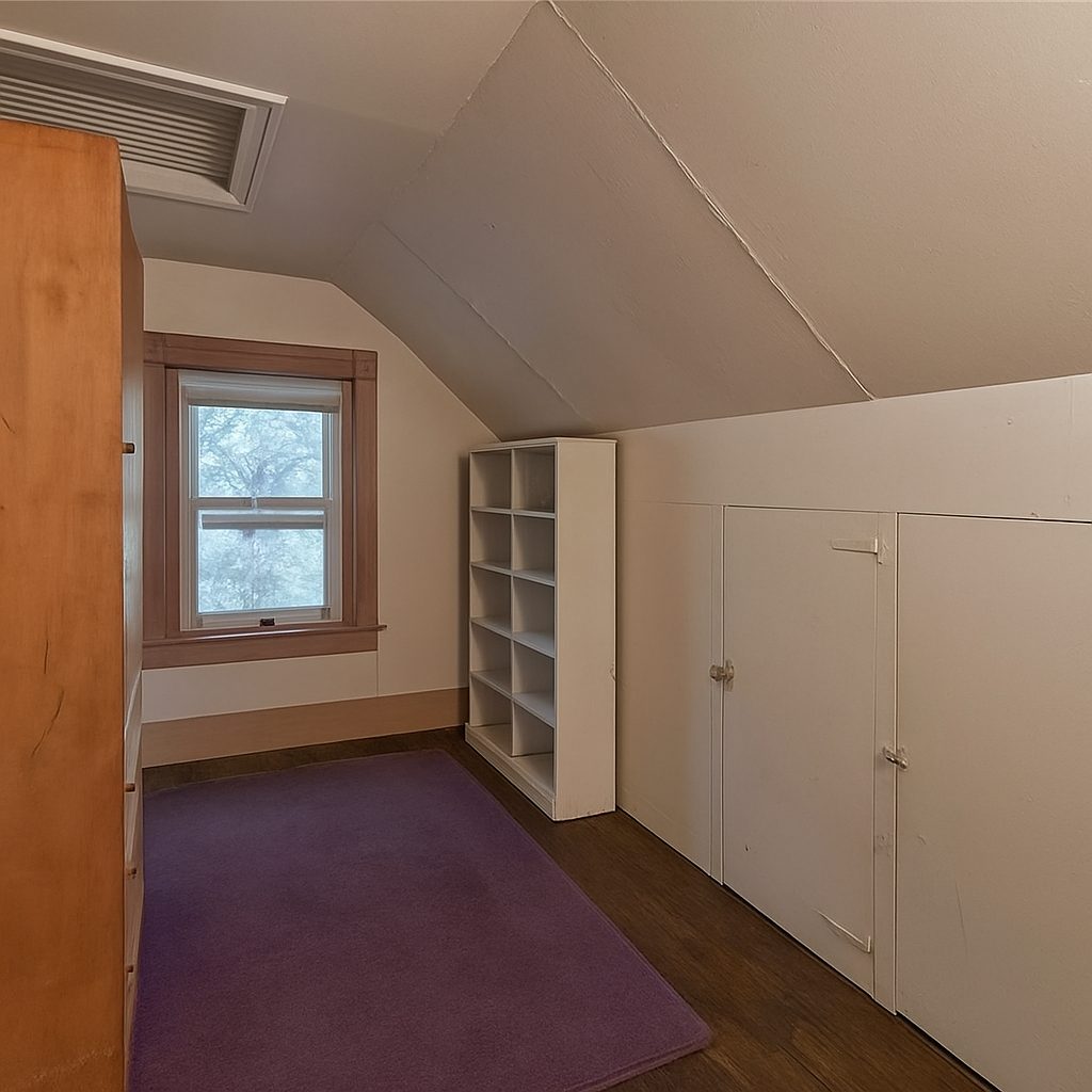 508 Carlton Ave interior room - Lehigh student housing South Bethlehem PA