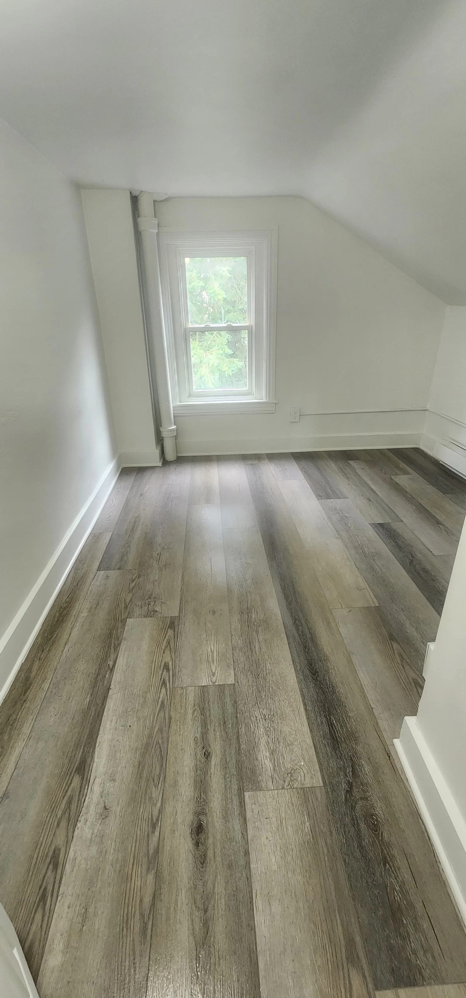 518 Thomas St bedroom - Lehigh student housing South Bethlehem PA