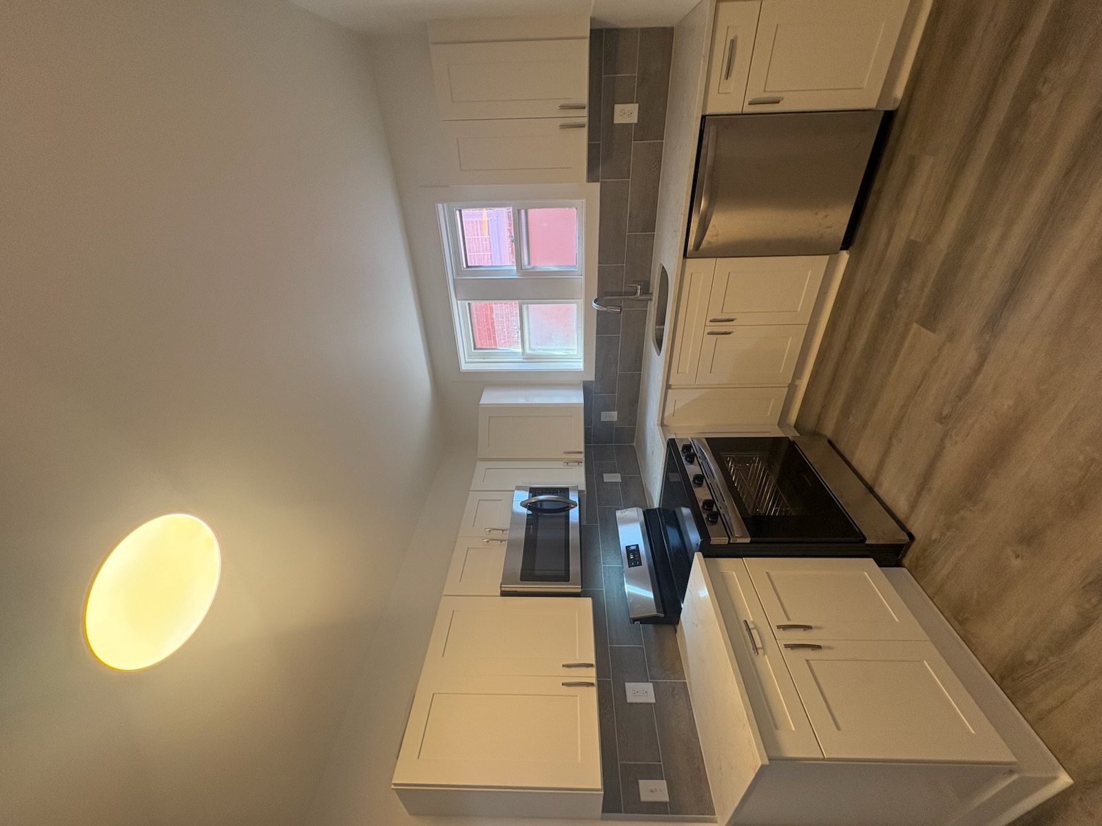 520 Thomas St kitchen - Lehigh student housing South Bethlehem PA