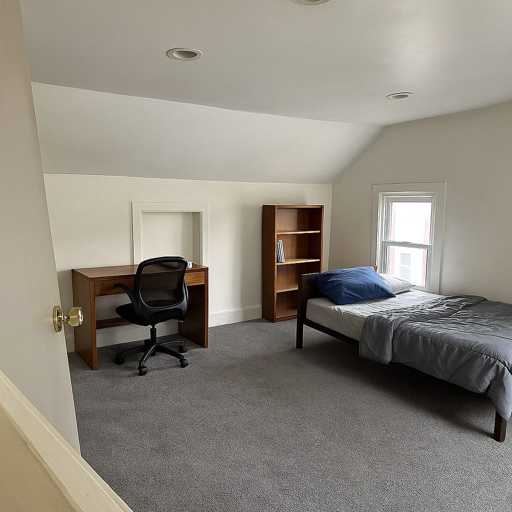 539 Carlton Ave backyard - Lehigh student housing South Bethlehem PA